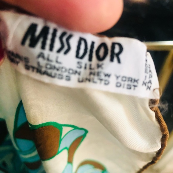 Vintage 70s Christian Dior Turtle print scarf - Picture 7 of 11